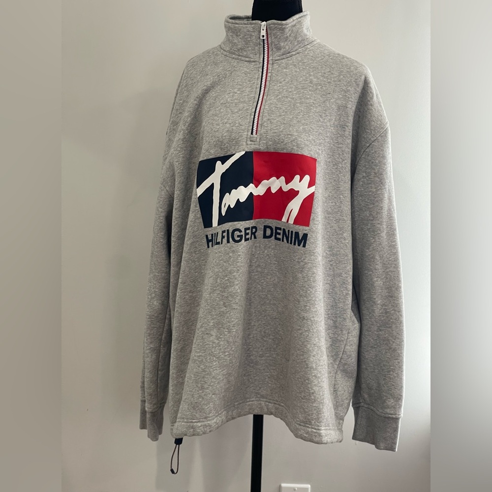 Tommy Hilfiger Men's Grey Quarter-Zip Sweatshirt